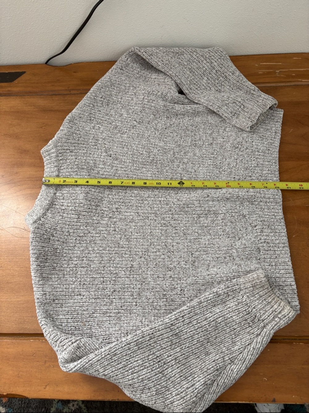 Abercrombie & Fitch Neutral Taupe Crewneck Sweater Size Small - Picture 10 of 12